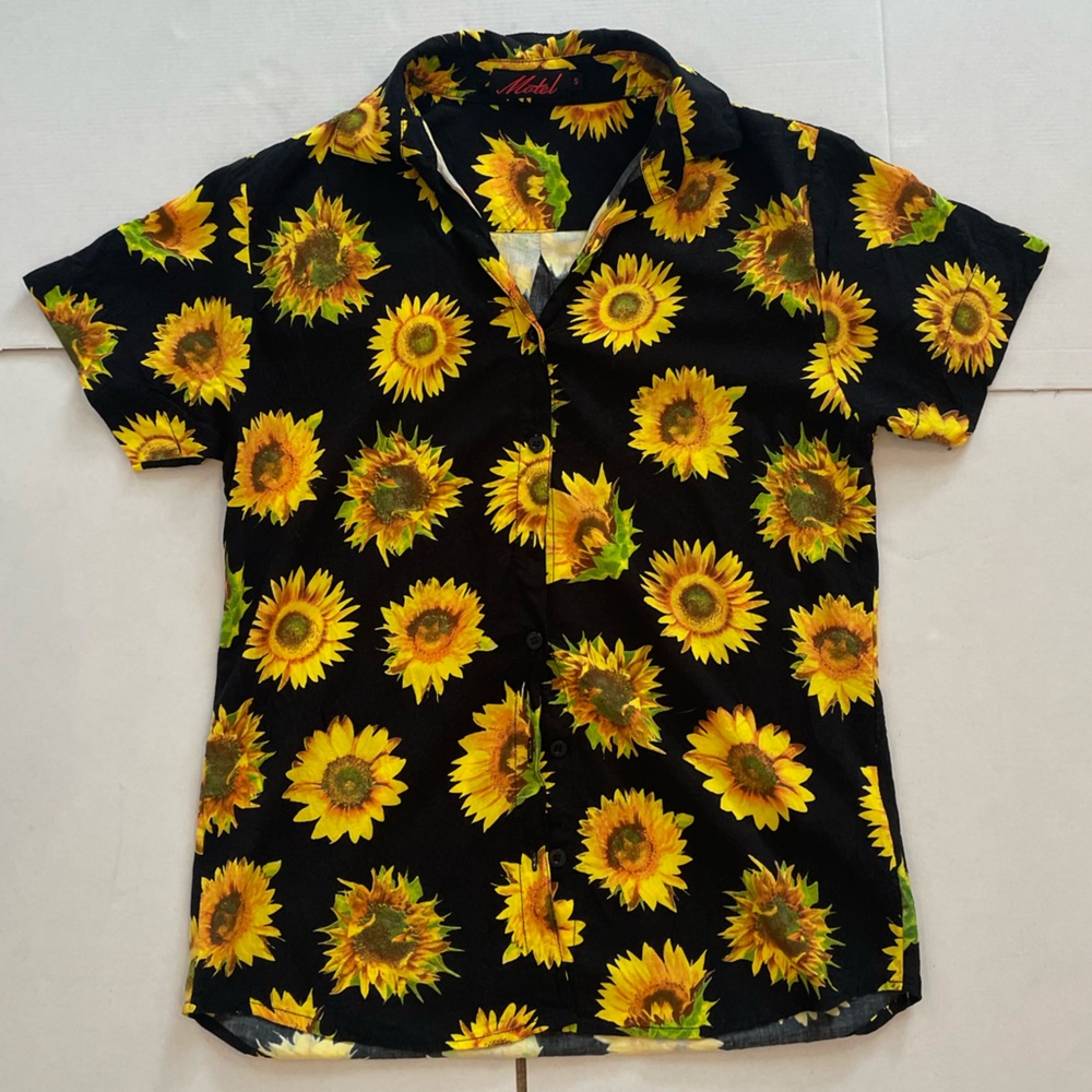 Sunflower Button Down Shirt / From Italy/ Size S, Great Condition